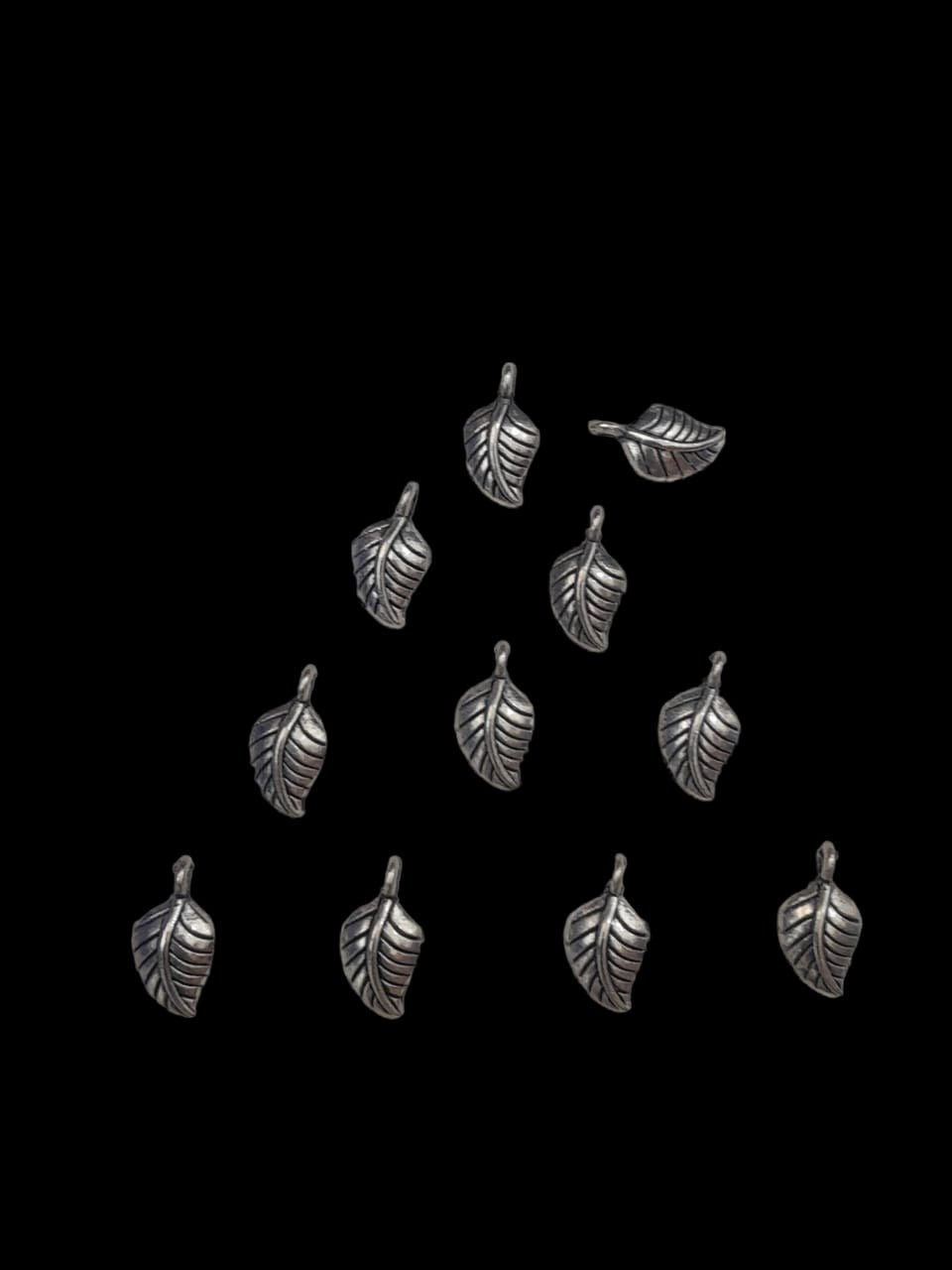 Antique silver Metal Charm - leaf set of 10