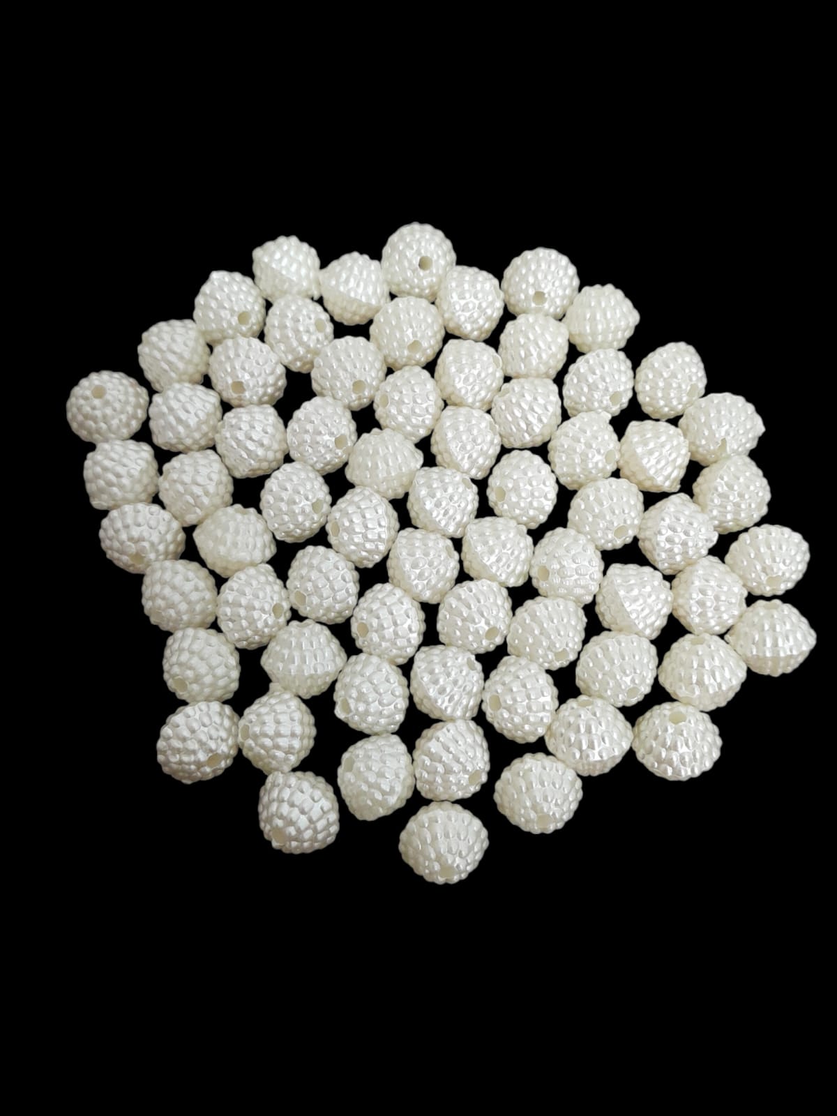 Round designed pearl beads - 15mm