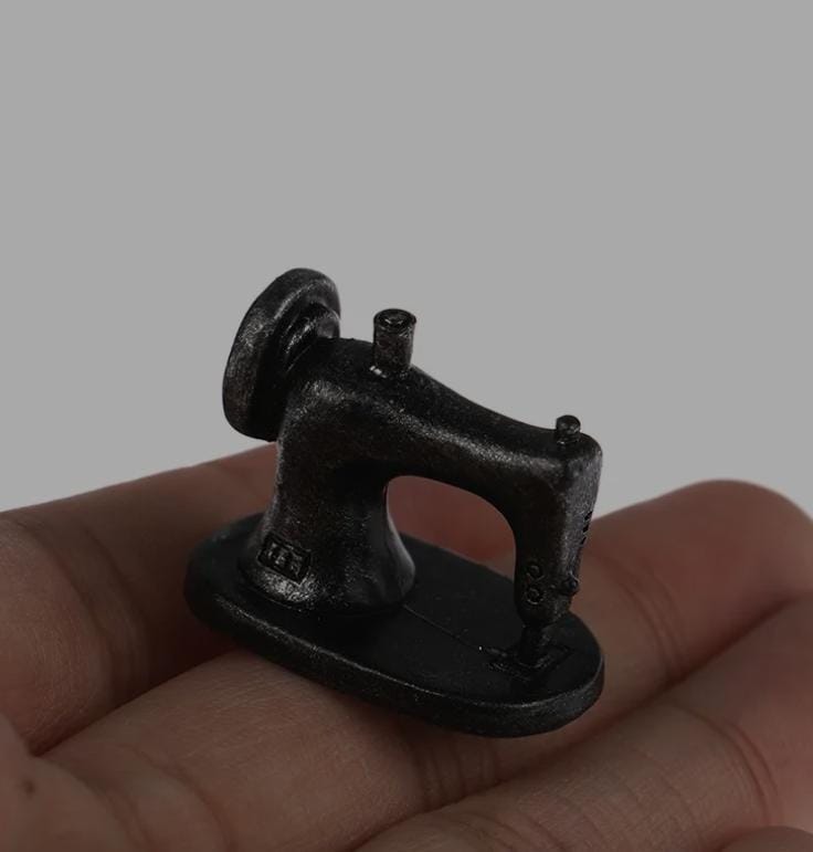 Sewing Machine Miniature