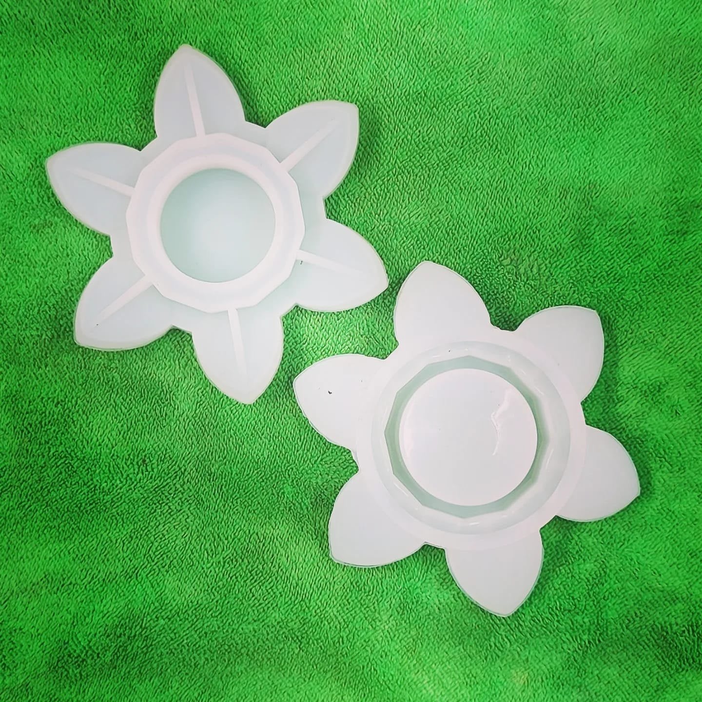 6 Petal Flower Mold