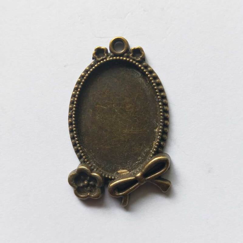 Antique Gold Pendant Base