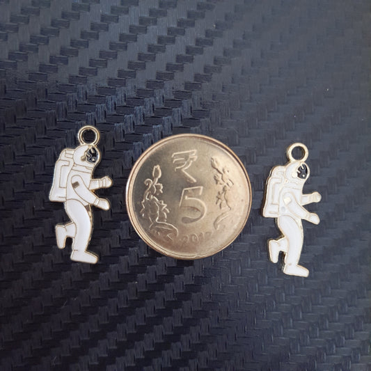 Astronaut - 1 Metal Charms - Set Of 2 Bestow Charms