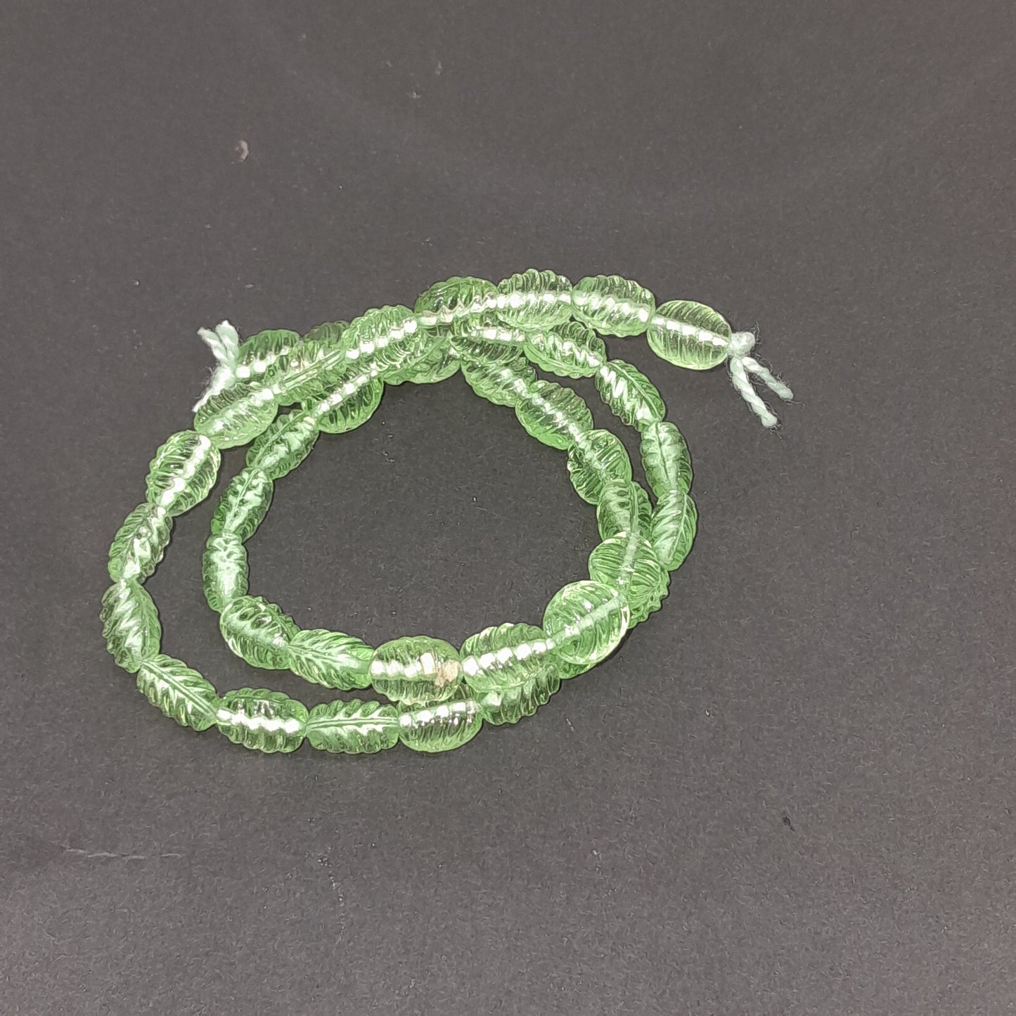 BHIVE Pattern Glass Beads