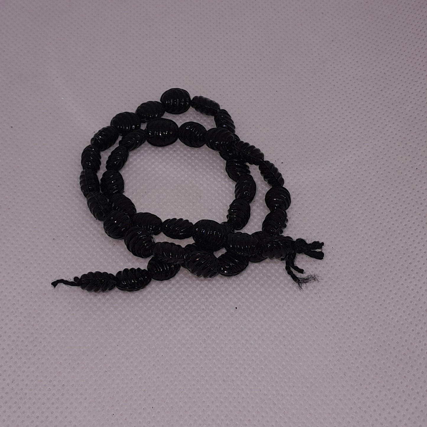 BHIVE Pattern Glass Beads