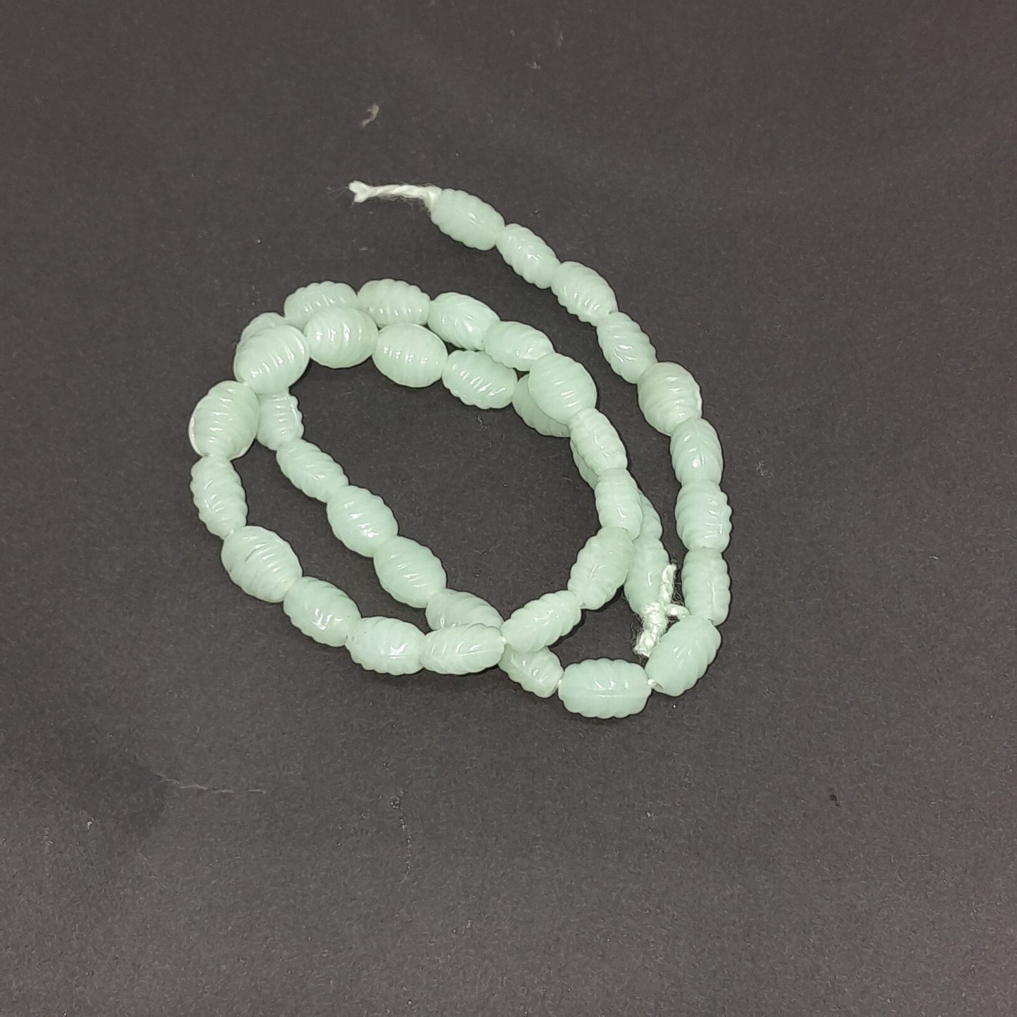 BHIVE Pattern Glass Beads