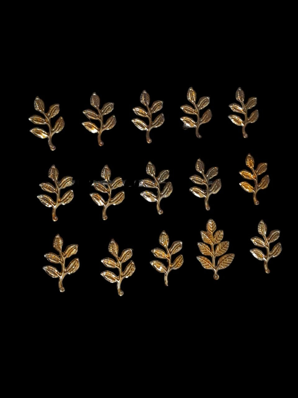 Gold metal leaf bunch- set of 15