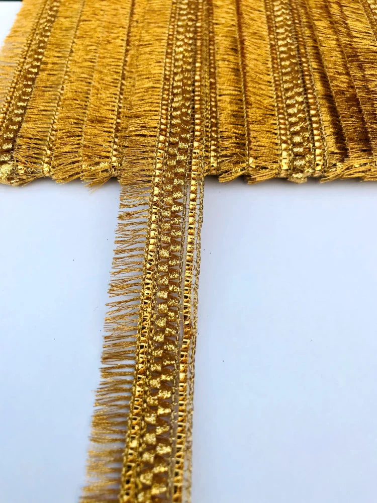 Hanging gold jari lace - 1mtr