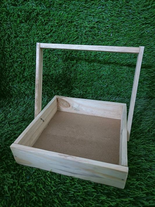 Pinewood Tray with Handle - 8x8