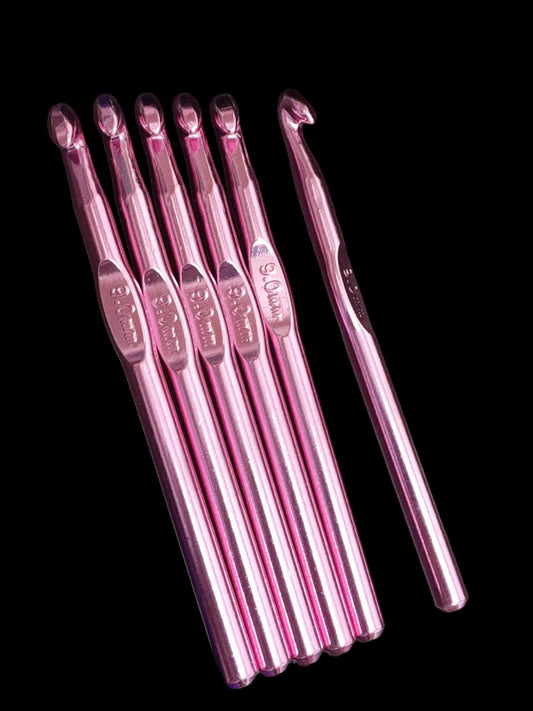 Knitting Needle - 9.0mm