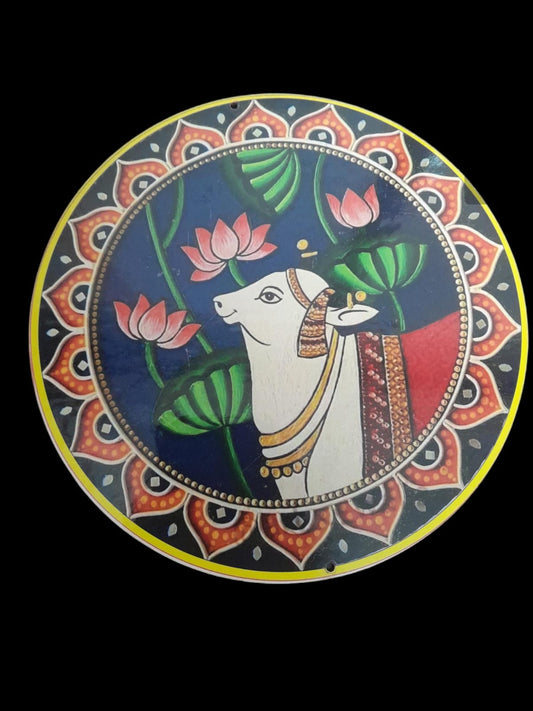 MDF round Print 6" - cow with lotus