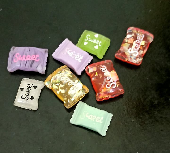 Pouch Sweet Miniature | Set of 4 Mixed Sweets Resin Charms in Different Colours | Used for decoration | Party Gifts Bestow Charms