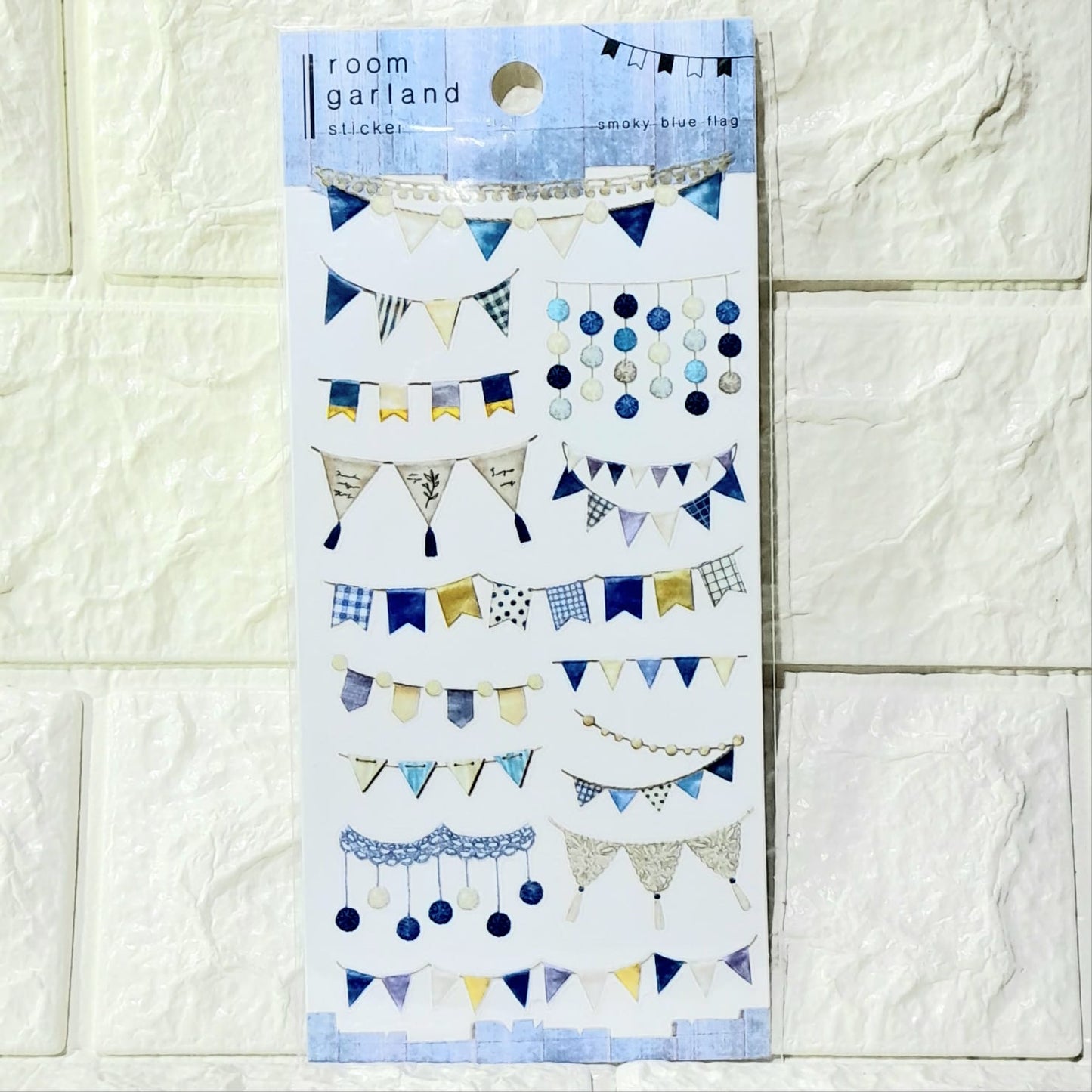 Room Garland Sticker