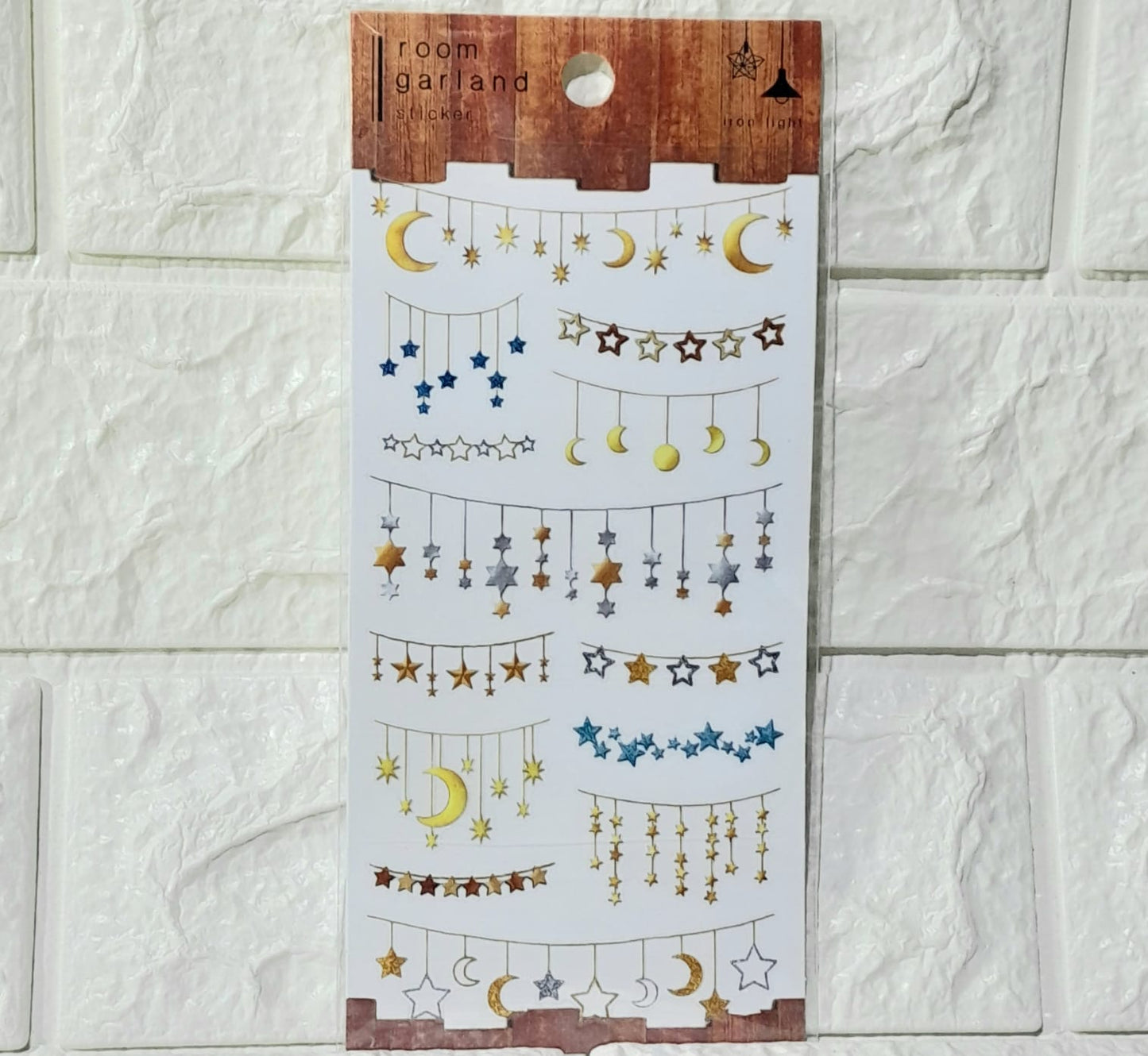 Room Garland Sticker