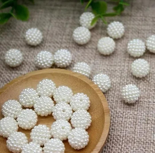 Round designed pearl beads - 18mm