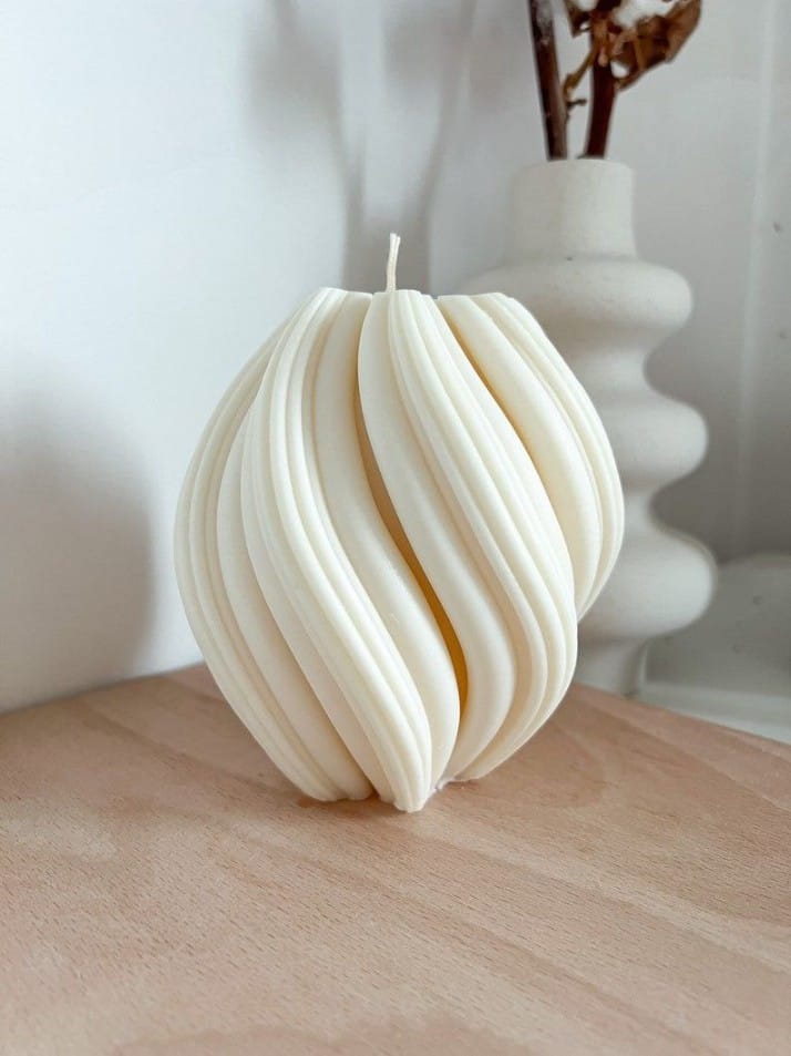 Wave Twisted Candle