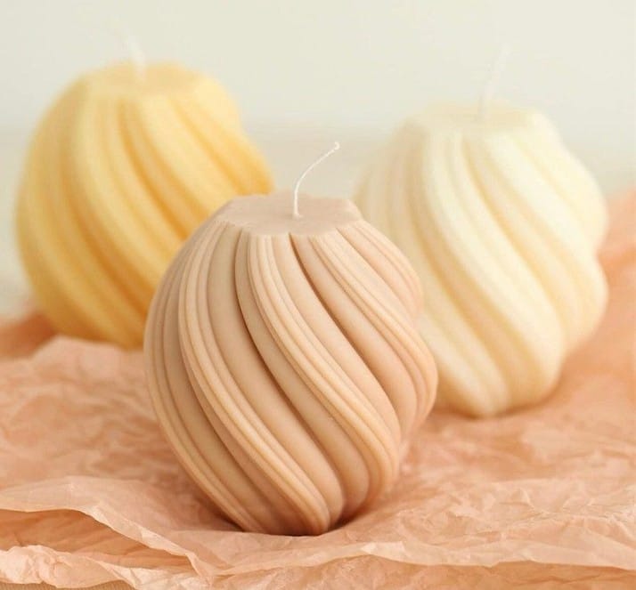 Wave Twisted Candle