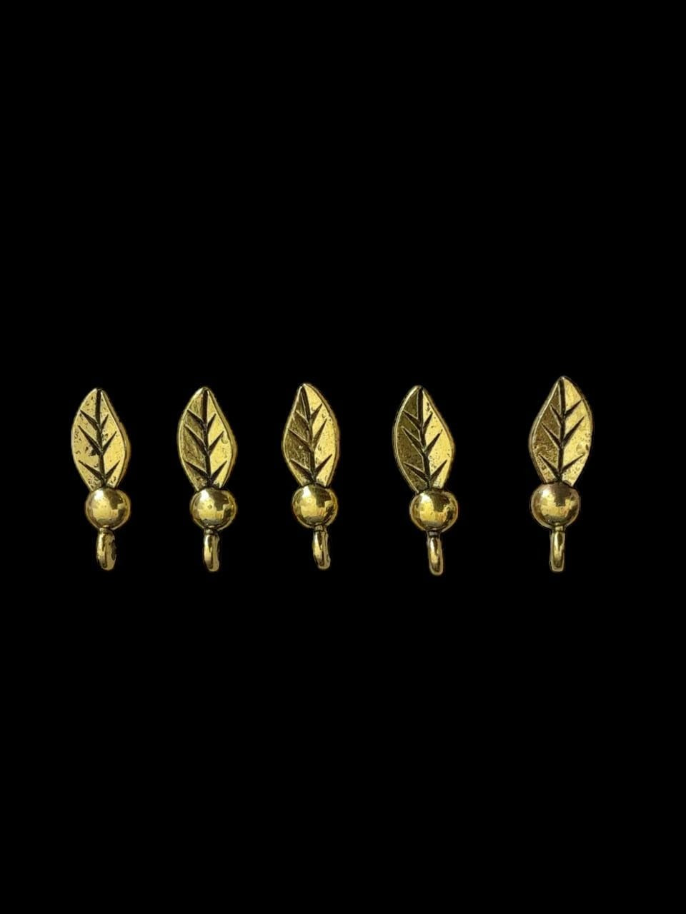 antique gold Metal Charm - leaf set of 5